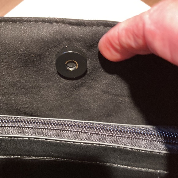 EUC Steve Madden crossbody and over shoulder purse - Picture 7 of 10